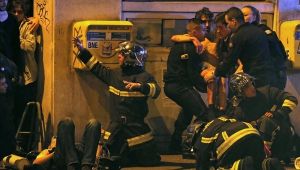 Весь цивилизованный мир скорбит по погибшим в столице Франции