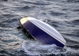 Продолжается поиск пропавших пассажиров перевернувшейся в Якутии лодки