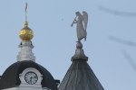 19 марта в Париже был установлен главный купол кафедрального собора Русской православной церкви