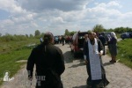 Раскольники едва не утопили автомобиль священника на Украине