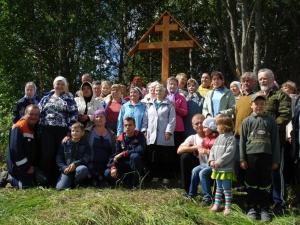Поклонный крест в деревне Щукозерье Плесецкого района Архангельской области
