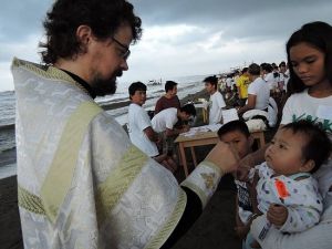 Вхождение в православную церковь филиппинской общины