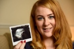 Агрессивная форма онкологии не заставила англичанку Лору Бекон-Смит прервать беременность