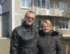 Многодетной семье переселенцев РПЦ помогла приобрести жилье