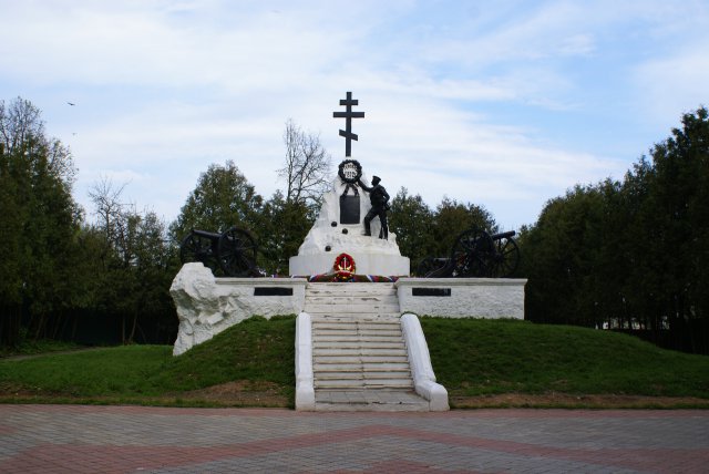 Памятники героям сражения при Малоярославце